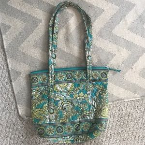 Very Bradley Zipper Top tote!